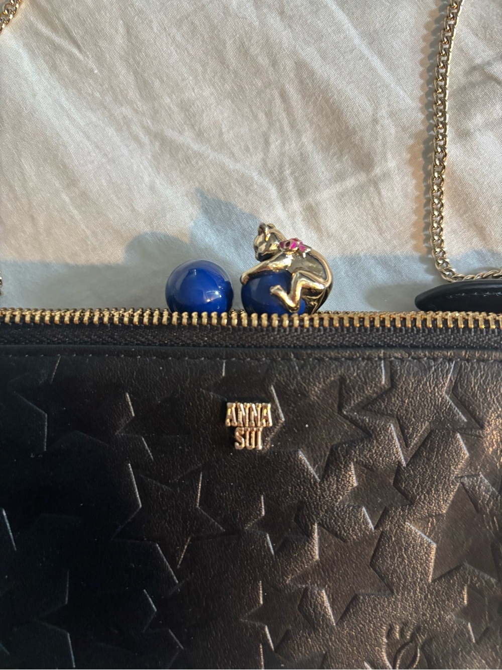 Anna Sui Black Star-Embossed Chain Crossbody Pouch with Gold Chain - Picture 2 of 8